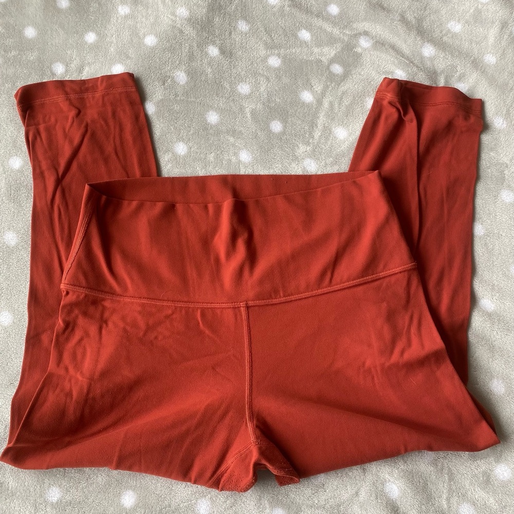 Cropped lululemon align leggings 21”